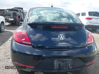 2019 Volkswagen Beetle S с VIN 3VWFD7ATXKM709046, выставлен на аукционе IAAI как лот 41701695 с пробегом 103 043 миль миль и . История ставок и продаж доступна на DreamBid. Изображение 16.