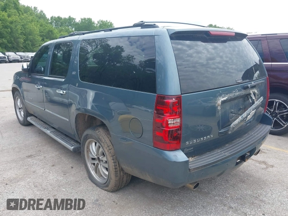 2008 Chevrolet Suburban LTZ with VIN 3GNFK16368G198691, listed as a IAAI auction lot 42305176 with 273,814 mi miles and . Bid and sale history available at DreamBid. Image 3.