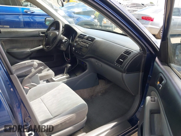 2004 Honda Civic LX with VIN 2HGES16594H583955, listed as a IAAI auction lot 41939041 with 204,308 mi miles. Bid and sale history available at carsss.com. Image 5.