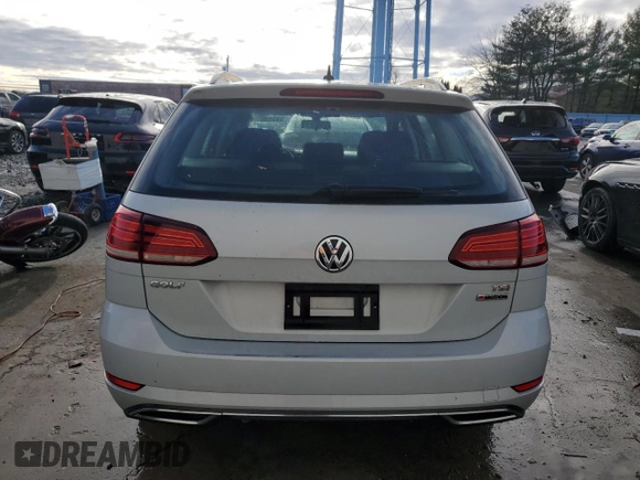 2018 Volkswagen Golf S z VIN 3VW117AUXJM760394, wystawiony jako Copart lot #82150494 z przebiegiem 113 381 mil mil oraz Szkoda całkowita • Salvage title. Historia ofert i sprzedaży dostępna na DreamBid. Obrazek 6.