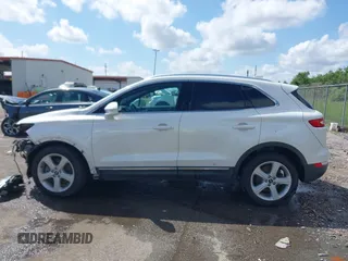 2015 Lincoln MKC with VIN 5LMCJ1A96FUJ44904, listed as a IAAI auction lot 42124974 with 66,044 mi miles and . Bid and sale history available at DreamBid. Image 15.