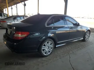 2008 Mercedes-Benz C 300 Sport z VIN WDDGF54X68R013687, wystawiony jako Copart lot #64303305 z przebiegiem 185 514 mil mil oraz Szkoda całkowita • Salvage title. Historia ofert i sprzedaży dostępna na DreamBid. Obrazek 3.