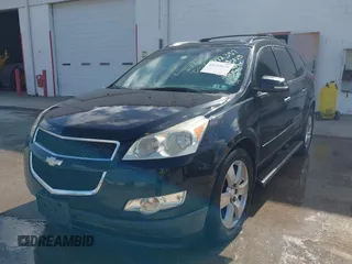2011 Chevrolet Traverse LTZ z VIN 1GNKVLED9BJ392357, wystawiony jako IAAI lot #42155624 z przebiegiem Nie podano mil oraz . Historia ofert i sprzedaży dostępna na DreamBid. Obrazek 2.