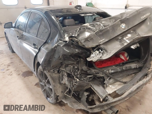 2013 BMW 3 Series 328i xDrive with VIN WBA3B5G57DNS02815, listed as a IAAI auction lot 41643602 with 162,895 mi miles. Bid and sale history available at carsss.com. Image 6.