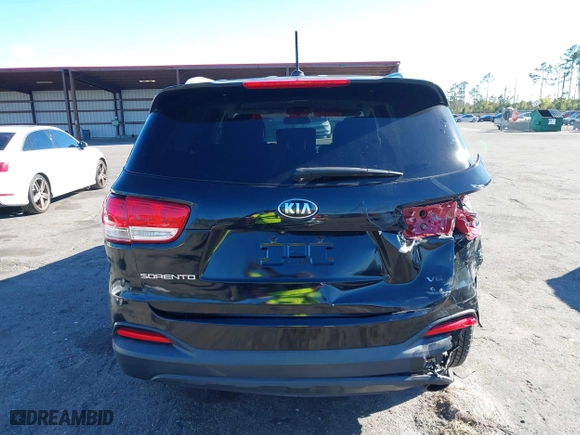 2016 Kia Sorento LX with VIN 5XYPG4A56GG140800, listed as a IAAI auction lot 41828064 with 174,113 mi miles. Bid and sale history available at carsss.com. Image 16.