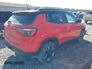 2018 Jeep Compass Trailhawk with VIN 3C4NJDDB4JT336745, listed as a IAAI auction lot 41898924 with 94,471 mi miles and . Bid and sale history available at carsss.com. Image 4.