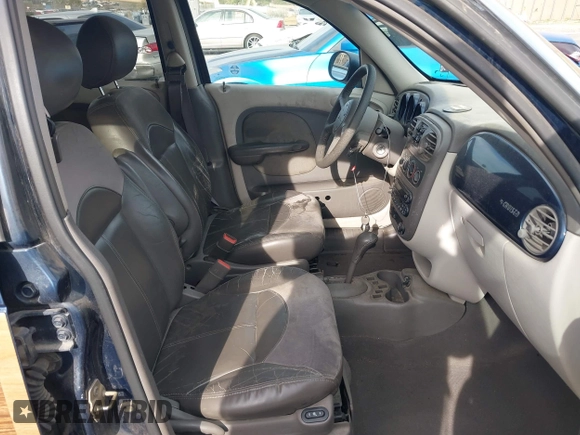 2002 Chrysler PT Cruiser Limited z VIN 3C8FY68BX2T321401, wystawiony jako IAAI lot #41900091 z przebiegiem 170 793 mil mil oraz . Historia ofert i sprzedaży dostępna na DreamBid. Obrazek 5.