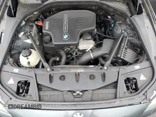 2012 BMW 5 Series 528i xDrive z VIN WBAXH5C56CDW06599, wystawiony jako Copart lot #55239355 z przebiegiem 129 520 mil mil oraz Szkoda całkowita • Salvage title. Historia ofert i sprzedaży dostępna na DreamBid. Obrazek 11.
