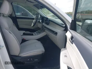 2025 Hyundai Palisade Calligraphy z VIN KM8R74GE8SU828199, wystawiony jako IAAI lot #41939641 z przebiegiem 16 939 mil mil oraz . Historia ofert i sprzedaży dostępna na DreamBid. Obrazek 5.