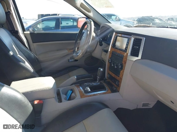 2008 Jeep Grand Cherokee Limited with VIN 1J8HR58N48C224963, listed as a IAAI auction lot 38126675 with 165,868 mi miles. Bid and sale history available at carsss.com. Image 5.