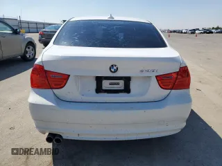 2011 BMW 3 Series 328i с VIN WBAPH5C56BA445624, выставлен на аукционе Copart как лот 54777105 с пробегом Не указан миль и Списание • Salvage title. История ставок и продаж доступна на DreamBid. Изображение 6.