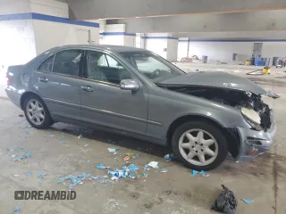 2004 Mercedes-Benz C 240 с VIN WDBRF61J54F547525, выставлен на аукционе Copart как лот 56064115 с пробегом Не указан миль и Списание • Salvage title. История ставок и продаж доступна на DreamBid. Изображение 4.