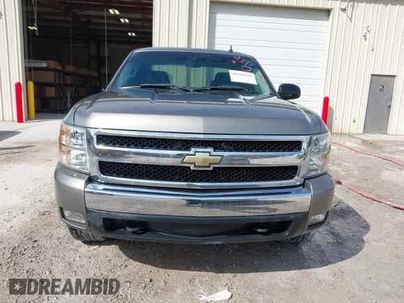 2007 Chevrolet Silverado 1500 LT w/1LT with VIN 2GCEC19J771721896, listed as a IAAI auction lot 41703914 with 217,121 mi miles. Bid and sale history available at carsss.com. Image 12.