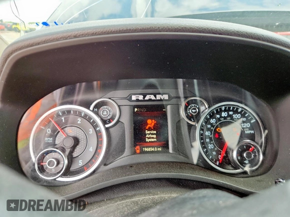 2020 Ram 2500 Tradesman z VIN 3C6UR5CL3LG251077, wystawiony jako Copart lot #63854915 z przebiegiem 196 854 mil mil oraz Czysty tytuł • Clean title. Historia ofert i sprzedaży dostępna na DreamBid. Obrazek 9.