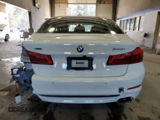 2019 BMW 5 Series 540i xDrive with VIN WBAJE7C53KWW37760, listed as a Copart auction lot 84263044 with 44,687 mi miles and Salvage Title. Bid and sale history available at carsss.com. Image 6.