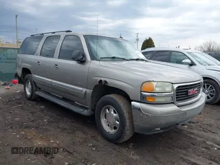 2002 GMC Yukon XL SLT with VIN 3GKFK16Z72G344251, listed as a IAAI auction lot 41644337 with 196,118 mi miles. Bid and sale history available at carsss.com. Image 1.