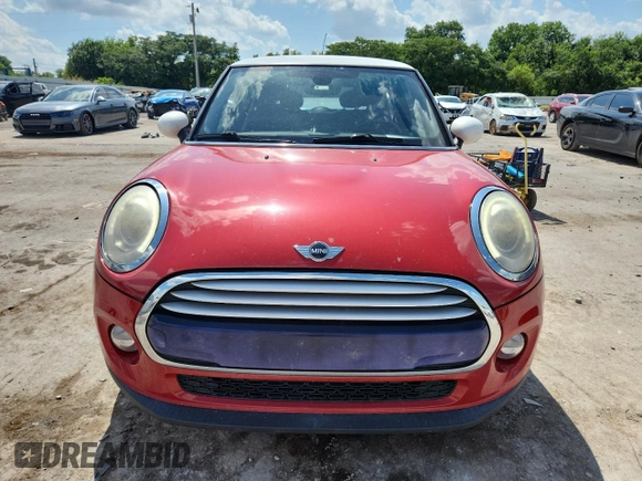 2015 MINI Hardtop with VIN WMWXM5C59FT939742, listed as a Copart auction lot 63778555 with 110,428 mi miles and Salvage title. Bid and sale history available at DreamBid. Image 5.