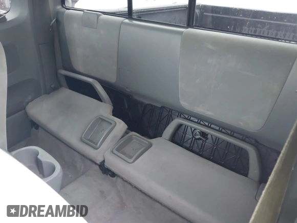 2006 Toyota Tacoma with VIN 5TETX22NX6Z243465, listed as a IAAI auction lot 41980067 with 235,174 mi miles and . Bid and sale history available at DreamBid. Image 8.