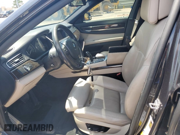 2011 BMW 7 Series 750i with VIN WBAKA8C59BCY36657, listed as a Copart auction lot 61484925 with 174,605 mi miles and Salvage title. Bid and sale history available at DreamBid. Image 7.
