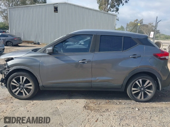 2019 Nissan Kicks SR with VIN 3N1CP5CU9KL483310, listed as a IAAI auction lot 41885087 with 128,055 mi miles. Bid and sale history available at carsss.com. Image 15.