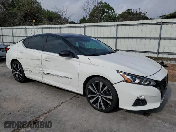2019 Nissan Altima 2.5 SR with VIN 1N4BL4CV5KC153060, listed as a Copart auction lot 54013435 with 84,741 mi miles and Salvage Title. Bid and sale history available at carsss.com. Image 4.