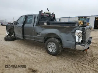 2018 Ford F-250 XL with VIN 1FT7X2A67JEB39698, listed as a Copart auction lot 44161425 with 245,655 mi miles and Salvage title. Bid and sale history available at DreamBid. Image 2.