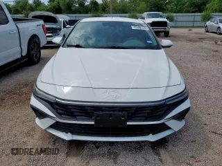 2024 Hyundai Elantra SE with VIN KMHLL4DG6RU851739, listed as a Copart auction lot 58373805 with 7,641 mi miles and Clean title. Bid and sale history available at DreamBid. Image 5.