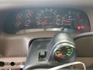 1999 Ford Super Duty F-250 XL with VIN 1FTNW21F5XED89816, listed as a Copart auction lot 51901115 with 357,199 mi miles and Salvage Title. Bid and sale history available at carsss.com. Image 9.