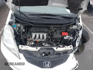 2010 Honda Fit Sport с VIN JHMGE8H41AS015052, выставлен на аукционе IAAI как лот 41364435 с пробегом 109 352 миль миль и . История ставок и продаж доступна на DreamBid. Изображение 10.