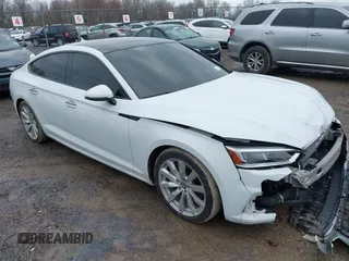 2018 Audi A5 Sportback Premium Plus z VIN WAUBNCF58JA009651, wystawiony jako IAAI lot #41950955 z przebiegiem 73 880 mil mil oraz . Historia ofert i sprzedaży dostępna na DreamBid. Obrazek 1.
