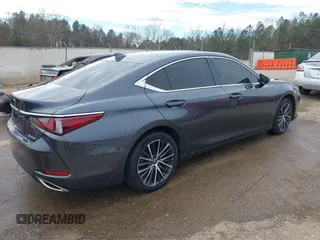 2022 Lexus ES 350 z VIN 58ADZ1B12NU125587, wystawiony jako IAAI lot #41293742 z przebiegiem 52 570 mil mil oraz . Historia ofert i sprzedaży dostępna na DreamBid. Obrazek 4.