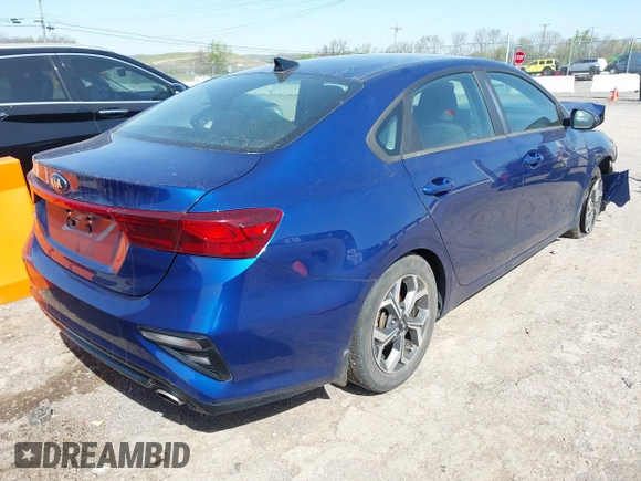 2019 Kia Forte LXS z VIN 3KPF24AD7KE133295, wystawiony jako IAAI lot #41956903 z przebiegiem 127 344 mil mil oraz . Historia ofert i sprzedaży dostępna na DreamBid. Obrazek 4.