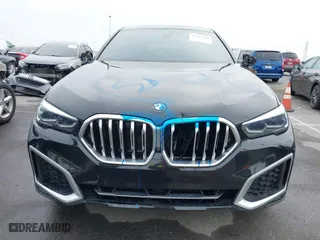 2021 BMW X6 xDrive40i with VIN 5UXCY6C08M9G88854, listed as a IAAI auction lot 41733568 with 30,150 mi miles. Bid and sale history available at carsss.com. Image 13.