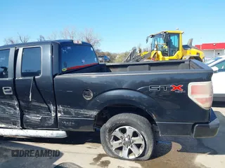 2013 Ford F-150 XL z VIN 1FTFX1EF5DKE91460, wystawiony jako IAAI lot #41922930 z przebiegiem 164 784 mil mil oraz . Historia ofert i sprzedaży dostępna na DreamBid. Obrazek 18.