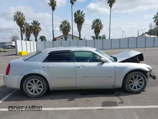 2006 Chrysler 300 with VIN 2C3KA43R46H523392, listed as a IAAI auction lot 41841845 with 192,740 mi miles. Bid and sale history available at carsss.com. Image 14.