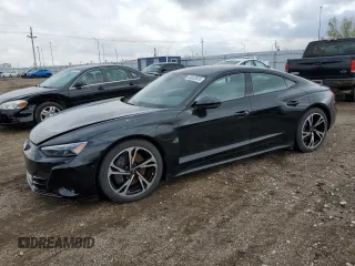 2022 Audi e-tron GT Premium Plus z VIN WAUCJBFW8N7001359, wystawiony jako Copart lot #50033824 z przebiegiem 16 630 mil mil oraz . Historia ofert i sprzedaży dostępna na DreamBid. Obrazek 1.