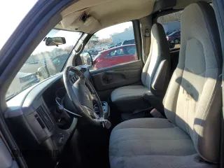 2008 GMC Savana with VIN 1GJHG39K381127764, listed as a Copart auction lot 47030445 with 117,281 mi miles and Salvage Title. Bid and sale history available at carsss.com. Image 7.