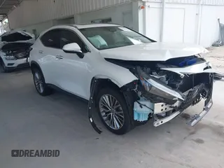 2023 Lexus NX 350h Premium z VIN 2T2GKCEZ2PC010333, wystawiony jako IAAI lot #42641664 z przebiegiem 35 369 mil mil oraz . Historia ofert i sprzedaży dostępna na DreamBid. Obrazek 1.