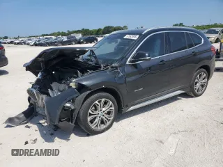 2017 BMW X1 sDrive28i z VIN WBXHU7C39H5H38471, wystawiony jako Copart lot #57563895 z przebiegiem 76 808 mil mil oraz Szkoda całkowita • Salvage title. Historia ofert i sprzedaży dostępna na DreamBid. Obrazek 1.