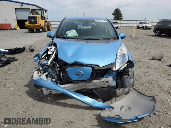 2013 Nissan LEAF SV with VIN 1N4AZ0CP0DC418510, listed as a Copart auction lot 56605165 with 101,509 mi miles and Salvage title. Bid and sale history available at DreamBid. Image 5.