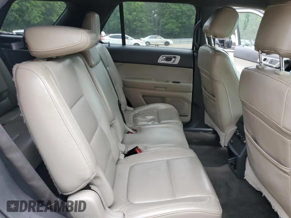 2011 Ford Explorer XLT z VIN 1FMHK7D80BGA37304, wystawiony jako Copart lot #54442365 z przebiegiem 324 957 mil mil oraz Szkoda całkowita • Salvage title. Historia ofert i sprzedaży dostępna na DreamBid. Obrazek 11.