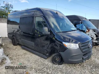 2024 Mercedes-Benz Sprinter Passenger with VIN W1Z4NGHY2RT189162, listed as a Copart auction lot 48264095 with 4,126 mi miles and Salvage Title. Bid and sale history available at carsss.com. Image 4.
