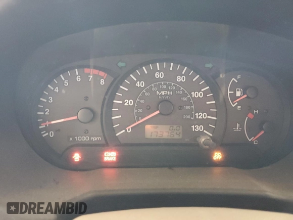 2002 Hyundai Accent GL with VIN KMHCG45C82U380280, listed as a Copart auction lot 79087254 with 173,764 mi miles and Clean Title. Bid and sale history available at carsss.com. Image 9.