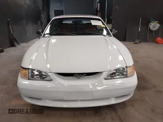 1995 Ford Mustang z VIN 1FALP45T8SF226134, wystawiony jako IAAI lot #42378456 z przebiegiem 34 868 mil mil oraz . Historia ofert i sprzedaży dostępna na DreamBid. Obrazek 12.