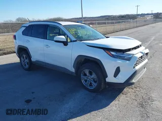 2022 Toyota RAV4 XLE with VIN 2T3P1RFVXNW250254, listed as a IAAI auction lot 41691335 with 81,331 mi miles. Bid and sale history available at carsss.com. Image 1.