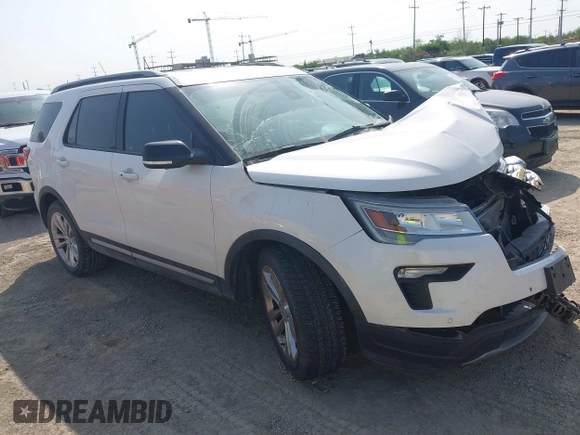 2018 Ford Explorer XLT z VIN 1FM5K7D80JGC69581, wystawiony jako IAAI lot #42310703 z przebiegiem 41 350 mil mil oraz . Historia ofert i sprzedaży dostępna na DreamBid. Obrazek 1.