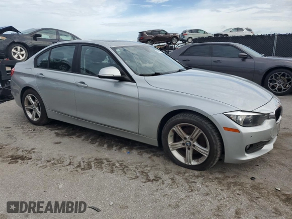 2014 BMW 3 Series 320i z VIN WBA3B1C51EP680412, wystawiony jako Copart lot #63587815 z przebiegiem 88 097 mil mil oraz Czysty tytuł • Clean title. Historia ofert i sprzedaży dostępna na DreamBid. Obrazek 4.