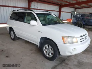 2001 Toyota Highlander with VIN JTEGF21A410022192, listed as a IAAI auction lot 41536750 with 243,401 mi miles. Bid and sale history available at carsss.com. Image 1.