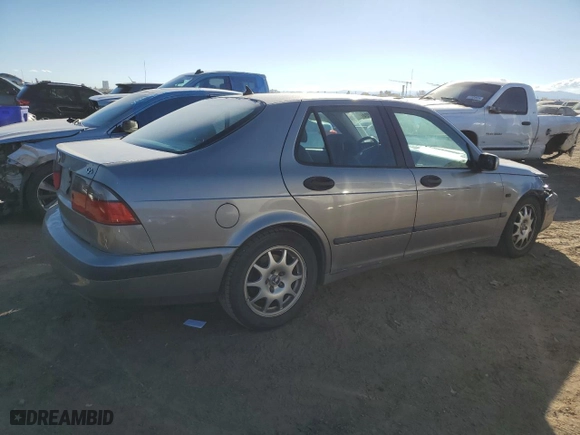 2001 Saab 9-5 with VIN YS3ED48E113035561, listed as a Copart auction lot 76598224 with 195,416 mi miles and Salvage Title. Bid and sale history available at carsss.com. Image 3.