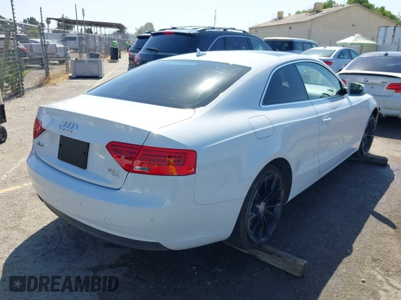 2014 Audi A5 Premium Plus with VIN WAULFAFR0EA039337, listed as a IAAI auction lot 42370262 with 106,097 mi miles and . Bid and sale history available at DreamBid. Image 4.
